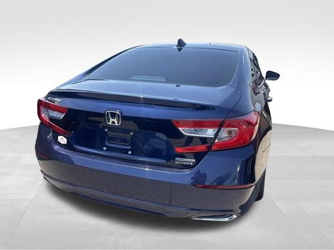 Used 2020 Honda Accord Touring image 9
