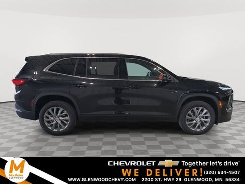 Used 2025 Buick Enclave Preferred AWD/4WD image 1