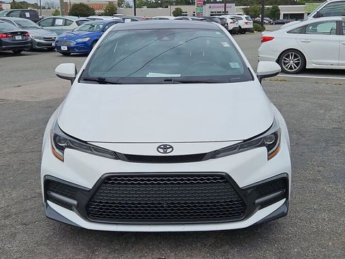 Used 2021 Toyota Corolla SE image 2
