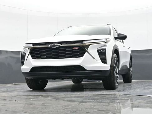 New 2026 Chevrolet Trax RS w/ Sunroof Package FWD image 47