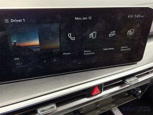 Used 2025 Kia Sorento LX image 22