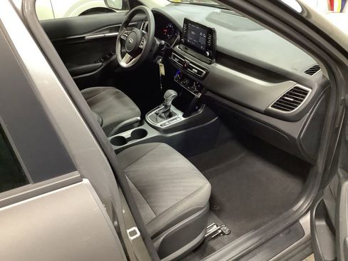 Used 2021 Kia Seltos LX image 13