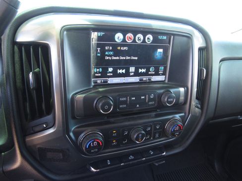 Used 2018 Chevrolet Silverado 1500 LT w/ All Star Edition AWD/4WD image 16