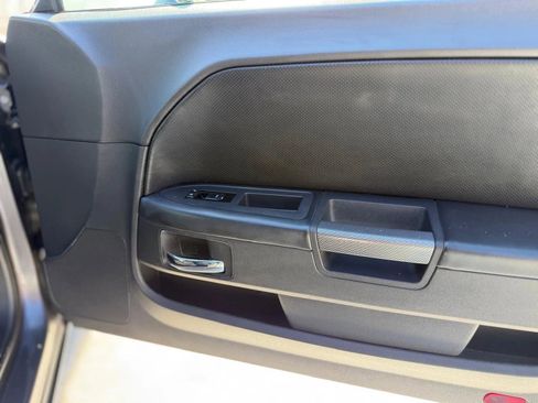 Used 2014 Dodge Challenger R/T image 30