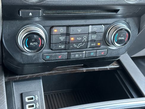 Used 2018 Ford F350 Limited image 20