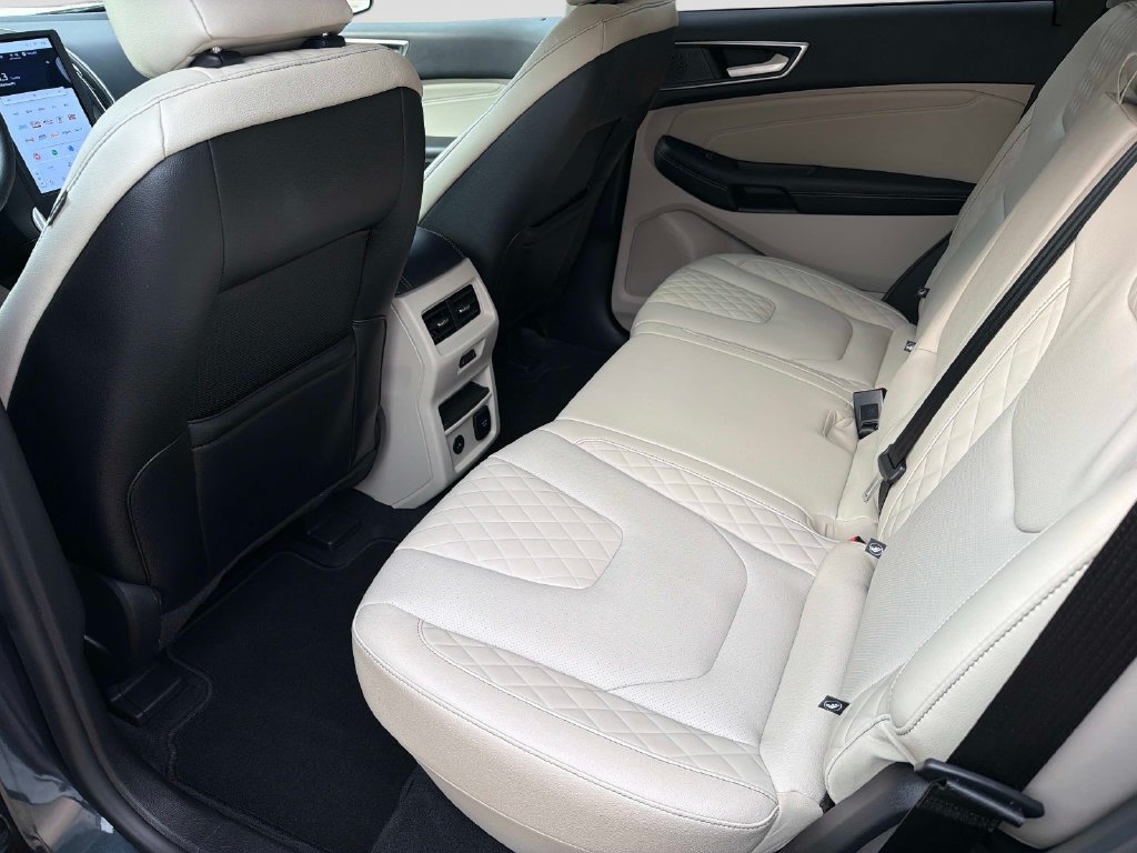 Used 2024 Ford Edge Titanium w/ Titanium Elite Package AWD/4WD image 15