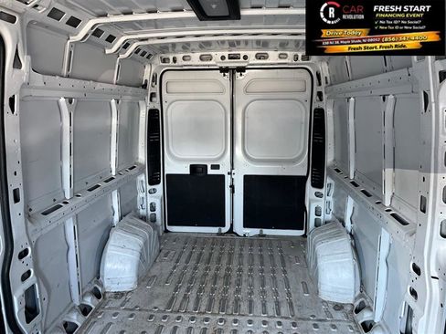 Used 2024 RAM ProMaster 2500 w/ Convenience Group image 14