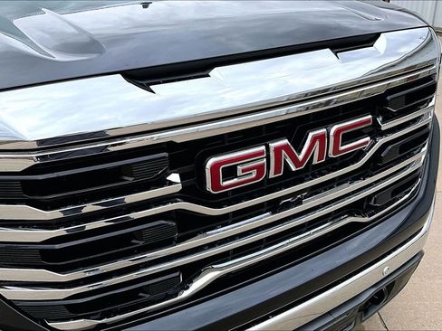 New 2026 GMC Sierra 1500 SLT image 27
