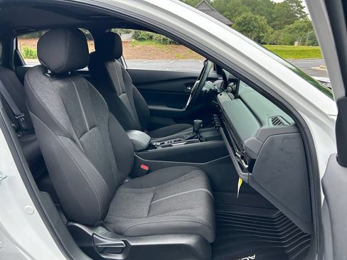 Used 2025 Honda Accord Sport image 44