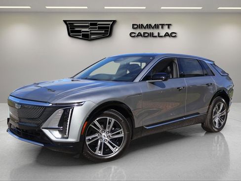New 2026 Cadillac Lyriq Luxury image 1
