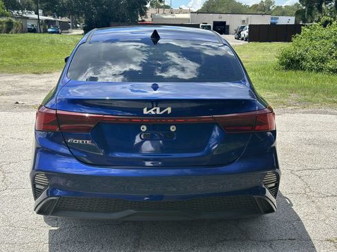 Used 2023 Kia Forte LXS w/ LXS Technology Package FWD image 13