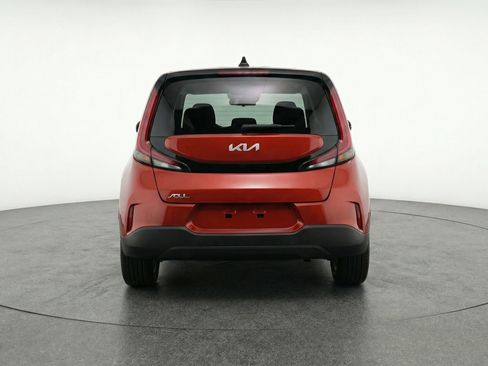 Used 2025 Kia Soul LX w/ LX Technology Package FWD image 7