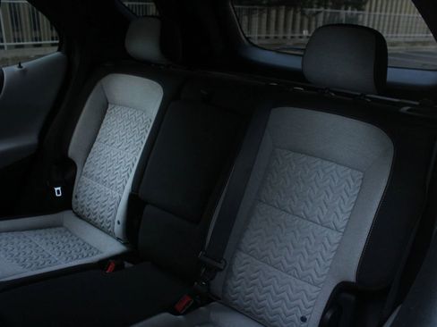 Used 2023 Chevrolet Equinox LS w/ LS Convenience Package FWD image 18