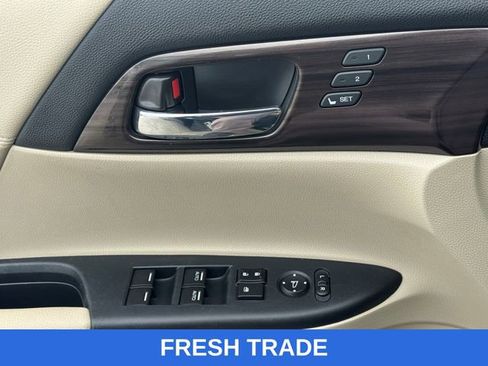 Used 2016 Honda Accord EX-L image 30