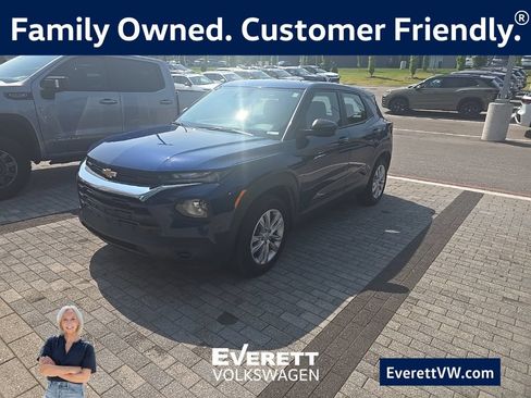 Used 2023 Chevrolet TrailBlazer LS FWD image 1