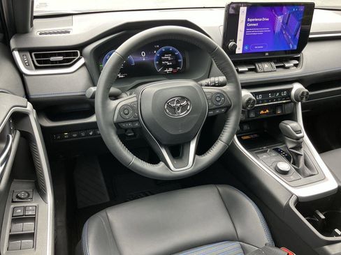 Used 2024 Toyota RAV4 XSE image 17