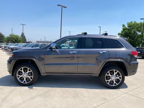 Used 2020 Jeep Grand Cherokee Overland w/ Interior Metal Package AWD/4WD image 2