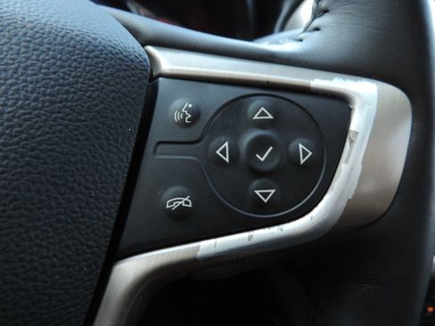 Used 2017 GMC Acadia Denali w/ Technology Package FWD image 29