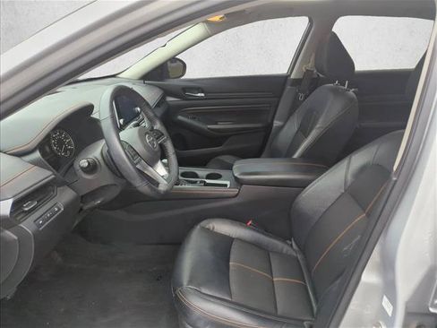 Used 2021 Nissan Altima 2.5 SR w/ SR Premium Package FWD image 15