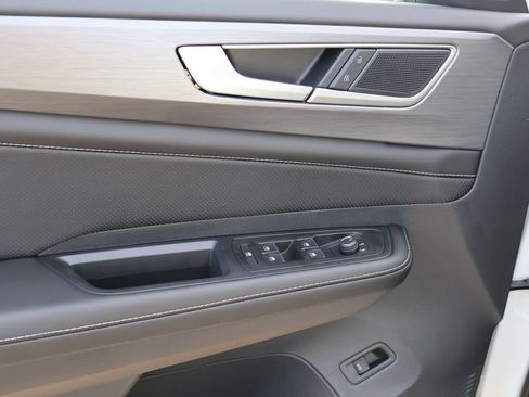 New 2026 Volkswagen Atlas Cross Sport SE image 26