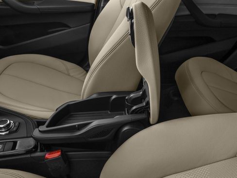 Used 2017 BMW X1 xDrive28i AWD/4WD image 9