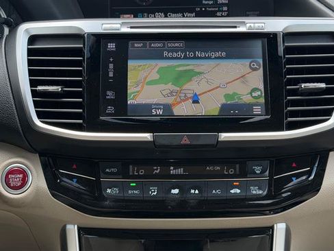 Used 2016 Honda Accord EX-L image 26