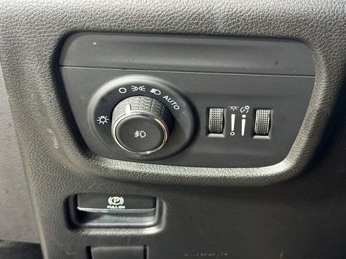 Used 2021 Jeep Grand Cherokee L Limited AWD/4WD image 12