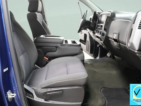 Used 2017 GMC Sierra 1500 SLE image 27