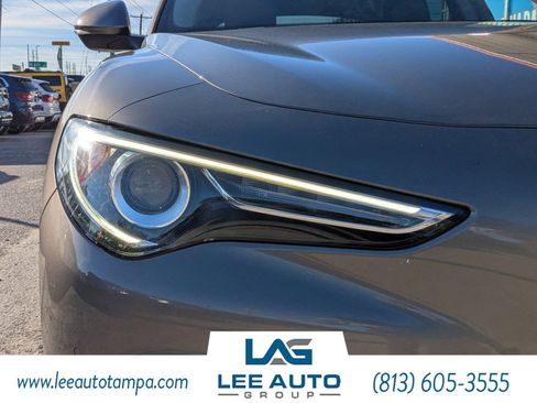 Used 2019 Alfa Romeo Stelvio image 9