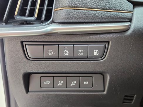 Used 2025 MAZDA CX-70 Plug-In Hybrid w/ Premium Pkg image 24