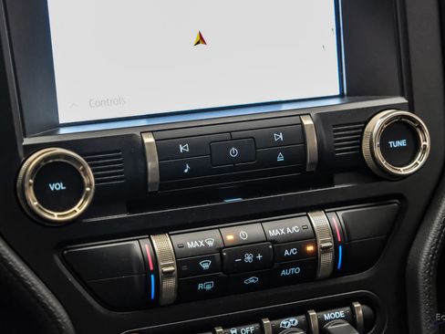 Used 2021 Ford Mustang Shelby GT500 w/ Carbon Fiber Track Pack RWD image 53