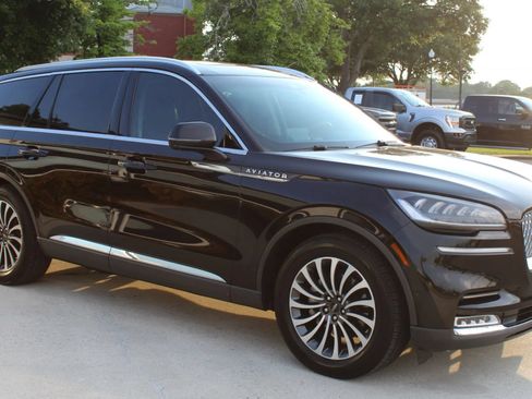 Used 2020 Lincoln Aviator Reserve w/ Equipment Group 201A RWD image 7