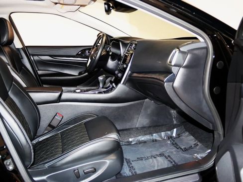 Used 2023 Nissan Maxima Platinum image 55