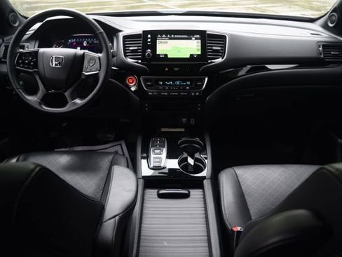Used 2023 Honda Passport Elite image 8