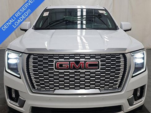 Used 2024 GMC Yukon Denali w/ Denali Reserve Package AWD/4WD image 2