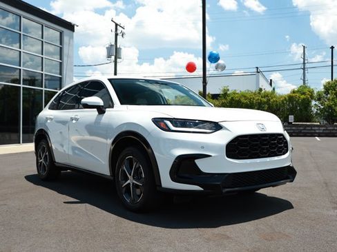 Used 2023 Honda HR-V EX-L image 3