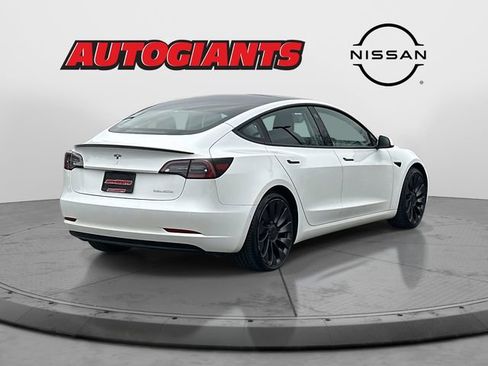 Used 2021 Tesla Model 3 Performance image 2