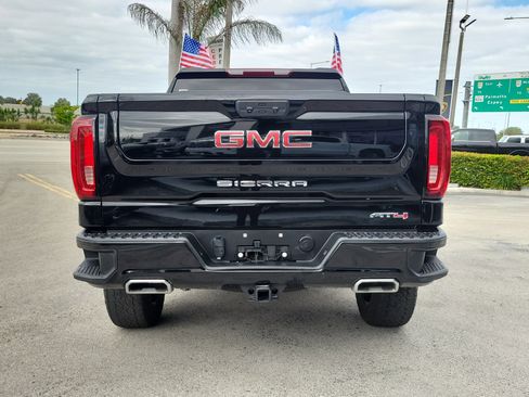 Used 2022 GMC Sierra 1500 AT4 AWD/4WD image 6