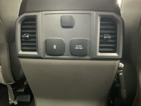 Used 2018 Ford F150 XLT w/ Equipment Group 302A Luxury AWD/4WD image 17