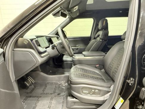 Used 2024 Rivian R1S Adventure Dual AWD/4WD image 29