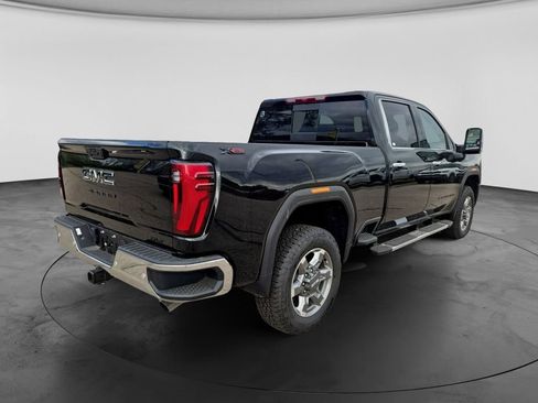 New 2026 GMC Sierra 2500 SLT w/ SLT Premium Package AWD/4WD image 6