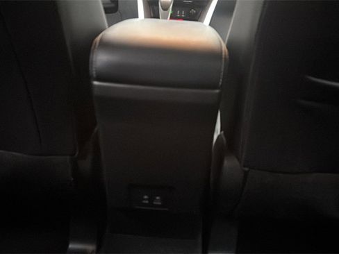 Used 2024 Mitsubishi Eclipse Cross SE image 11