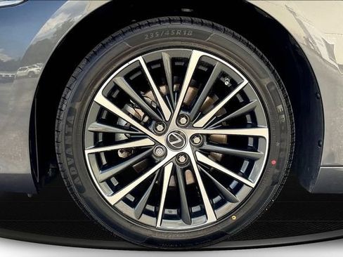 Used 2024 Lexus ES 350 w/ Premium Package FWD image 36