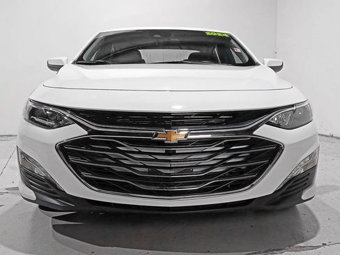 Used 2024 Chevrolet Malibu LT FWD image 2