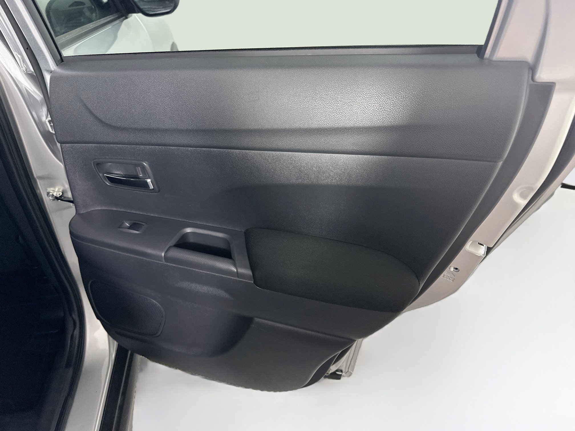 Used 2024 Mitsubishi Outlander Sport ES AWD/4WD image 27