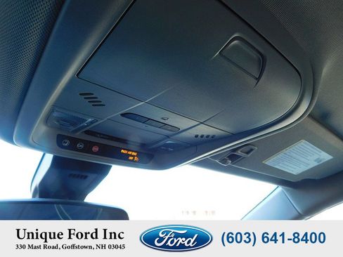 Used 2020 Chevrolet Equinox LT w/ Driver Convenience Package image 22