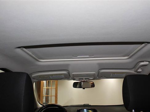 Used 2019 Ford EcoSport SE image 24