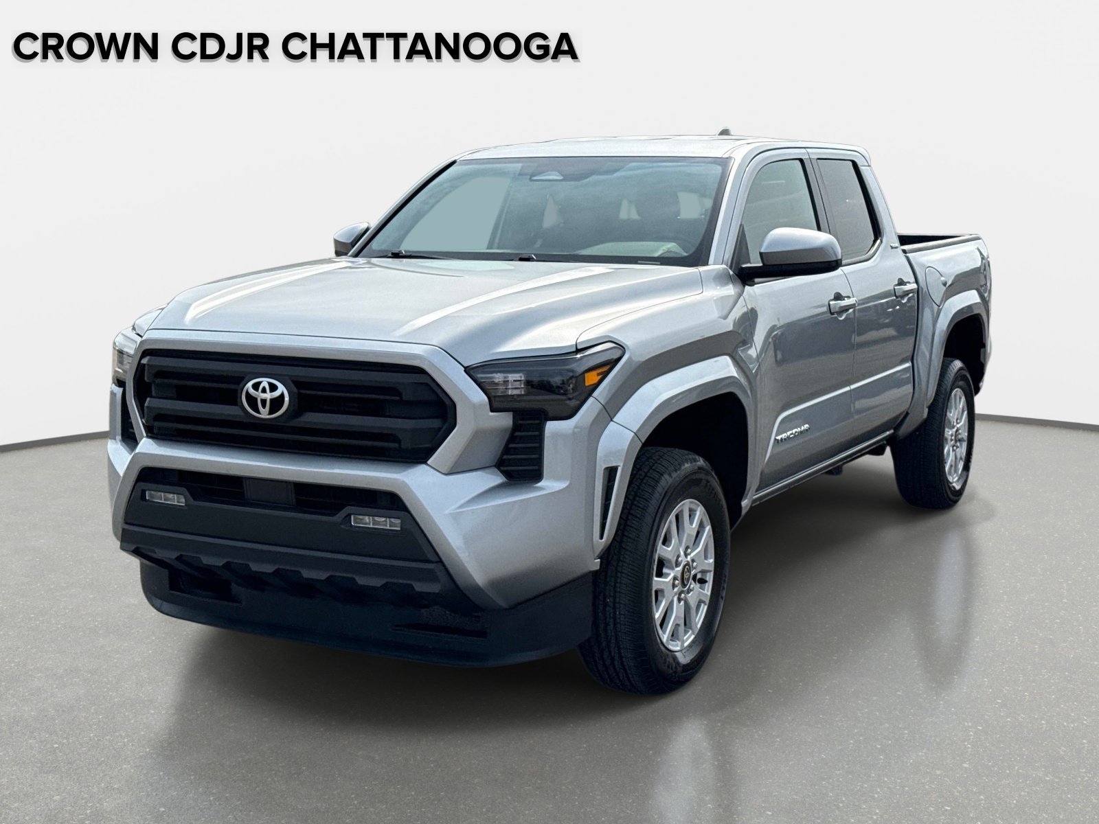Used 2025 Toyota Tacoma SR5 RWD image 9