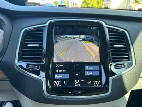 Used 2021 Volvo XC90 T6 Momentum w/ Advanced Package AWD/4WD image 14