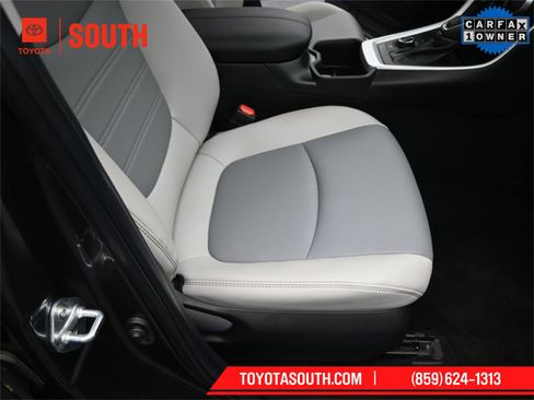 Used 2023 Toyota RAV4 XLE Premium image 35